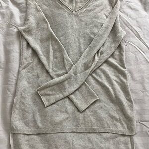 Saks Fifth Avenue Cashmere Sweater in Soft Gray